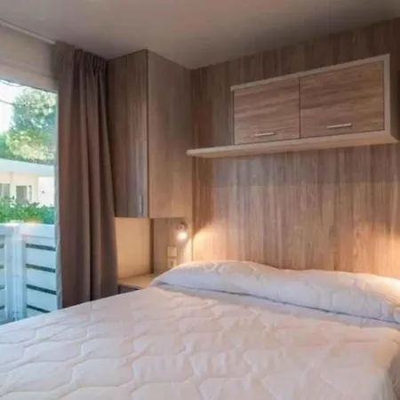 Mobilehomes In 44133 *